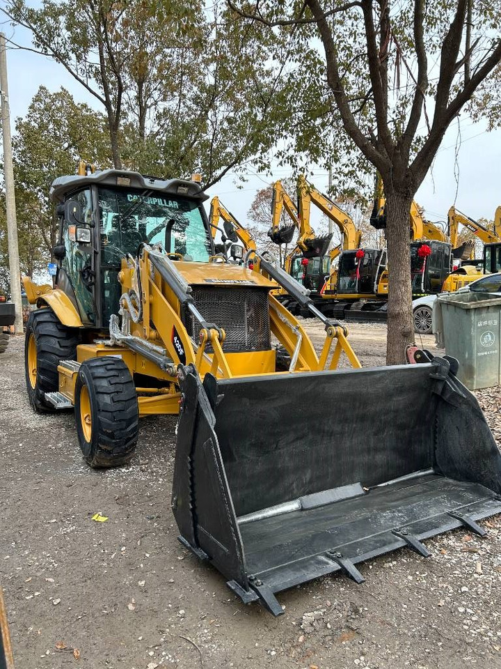 CAT 420F - Ekskavaator-laadur: pilt 2 CAT 420F - Ekskavaator-laadur: pilt 2