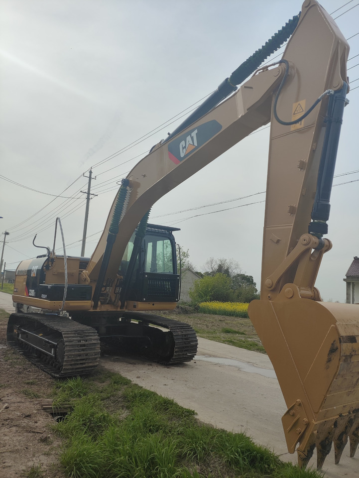 CATERPILLAR 320D2 - Lintekskavaator: pilt 3 CATERPILLAR 320D2 - Lintekskavaator: pilt 3