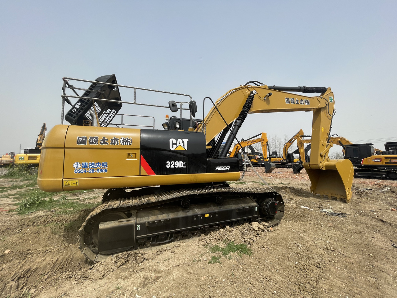 CATERPILLAR 329D2 - Lintekskavaator: pilt 2 CATERPILLAR 329D2 - Lintekskavaator: pilt 2