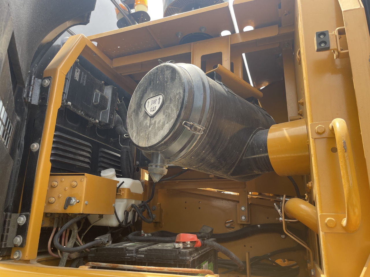 CATERPILLAR 330D2 - Lintekskavaator: pilt 5 CATERPILLAR 330D2 - Lintekskavaator: pilt 5