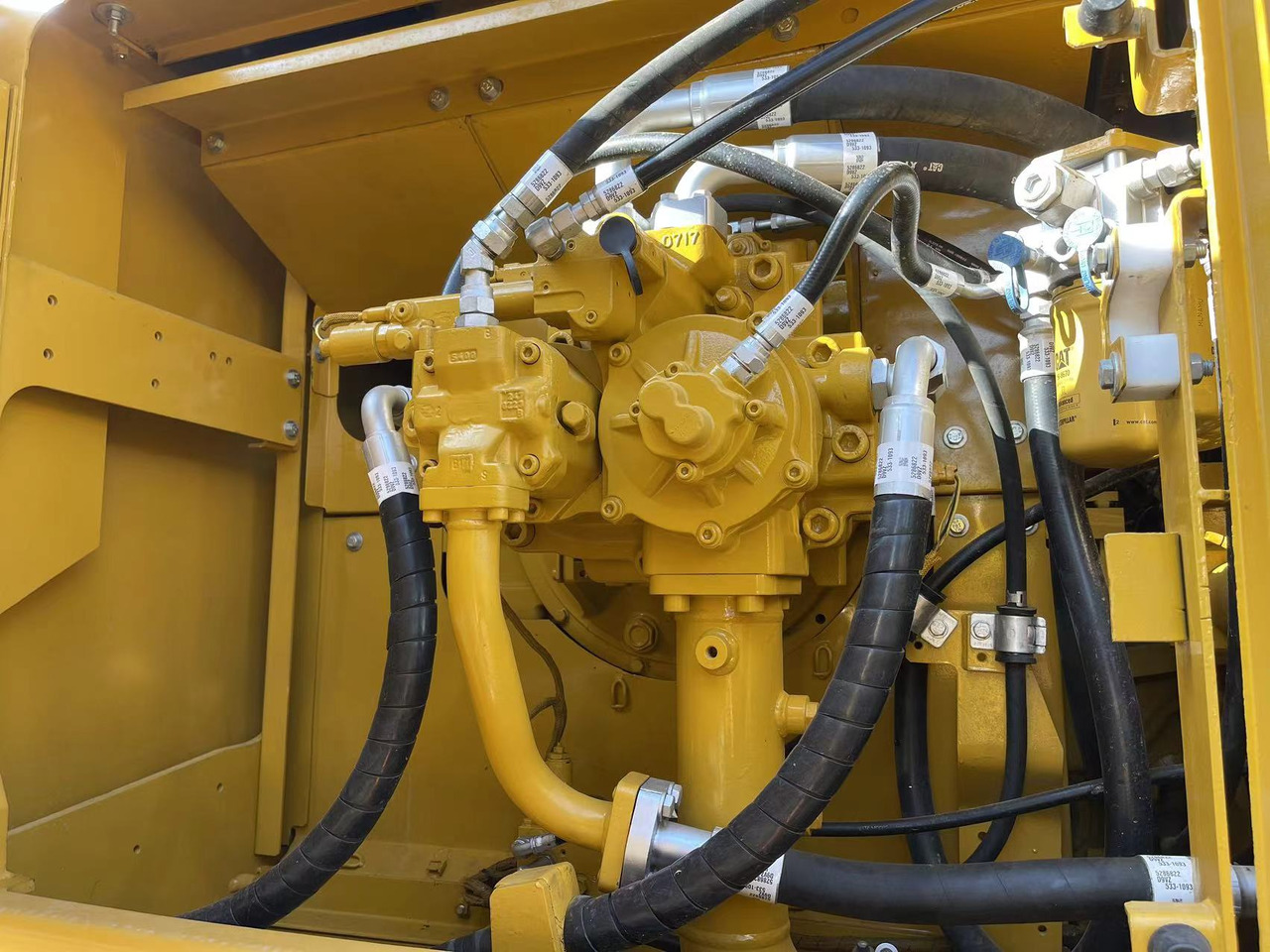 CATERPILLAR 349D2L - Lintekskavaator: pilt 4 CATERPILLAR 349D2L - Lintekskavaator: pilt 4