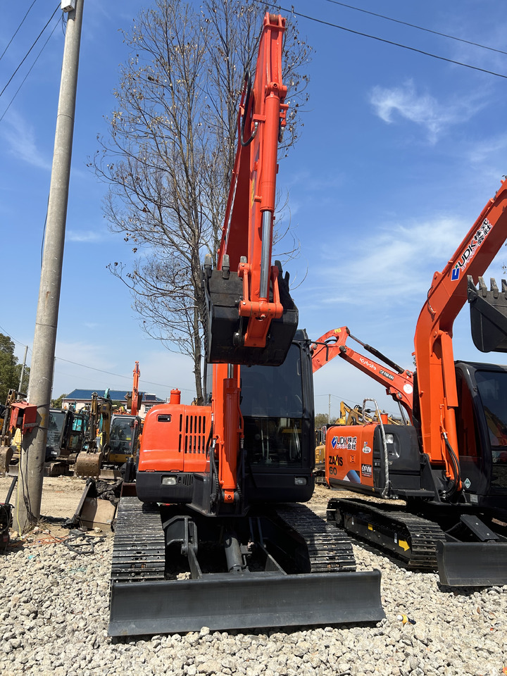 Doosan DX60 - Miniekskavaator: pilt 2 Doosan DX60 - Miniekskavaator: pilt 2