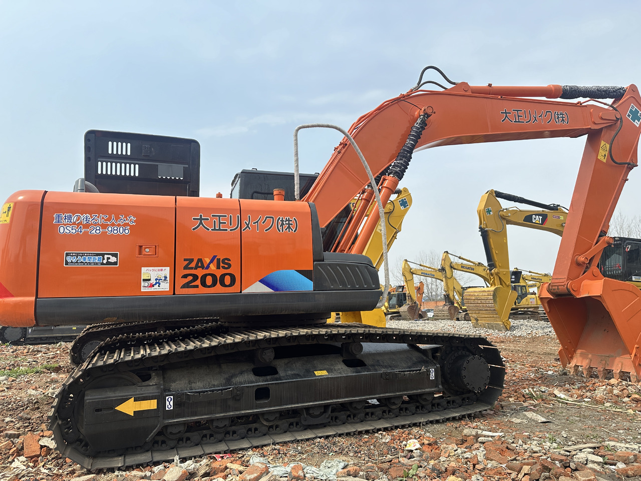 HITACHI ZX200-3 - Lintekskavaator: pilt 1 HITACHI ZX200-3 - Lintekskavaator: pilt 1
