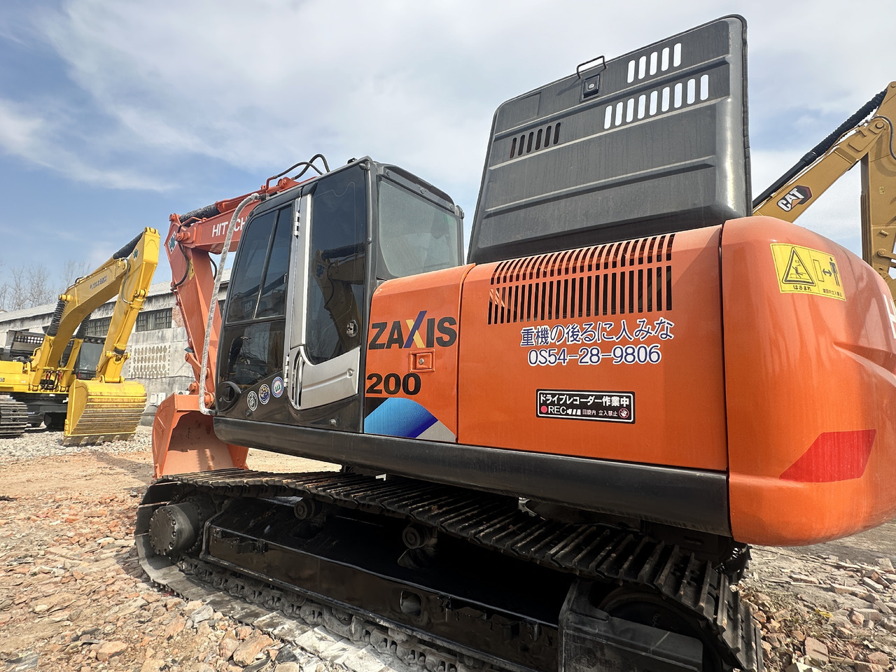 HITACHI ZX200-3 - Lintekskavaator: pilt 3 HITACHI ZX200-3 - Lintekskavaator: pilt 3