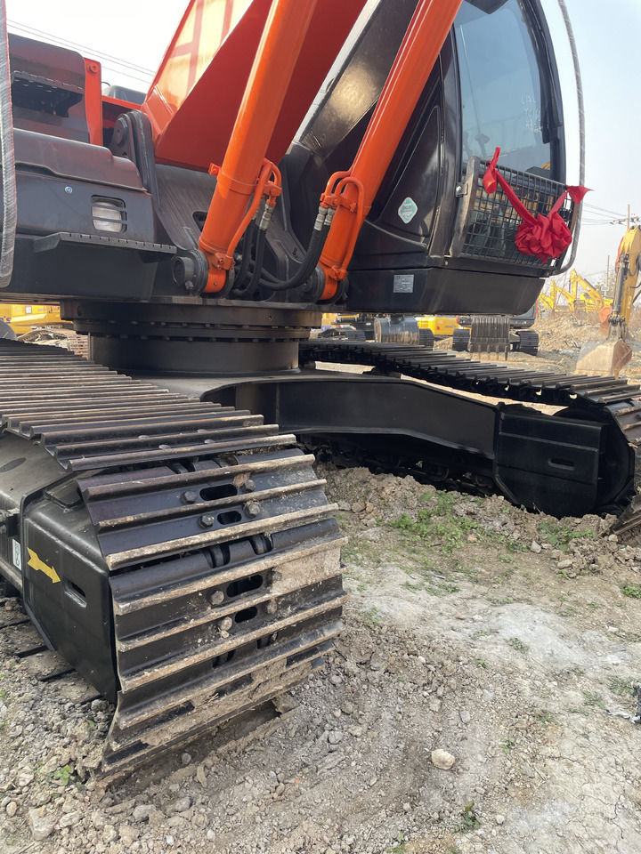 HITACHI ZX210 - Lintekskavaator: pilt 5 HITACHI ZX210 - Lintekskavaator: pilt 5