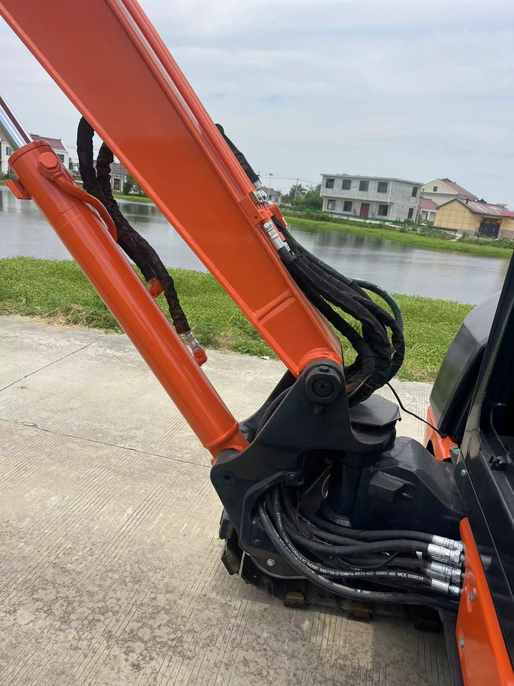 Miniekskavaator HITACHI ZX50U-2: pilt 7