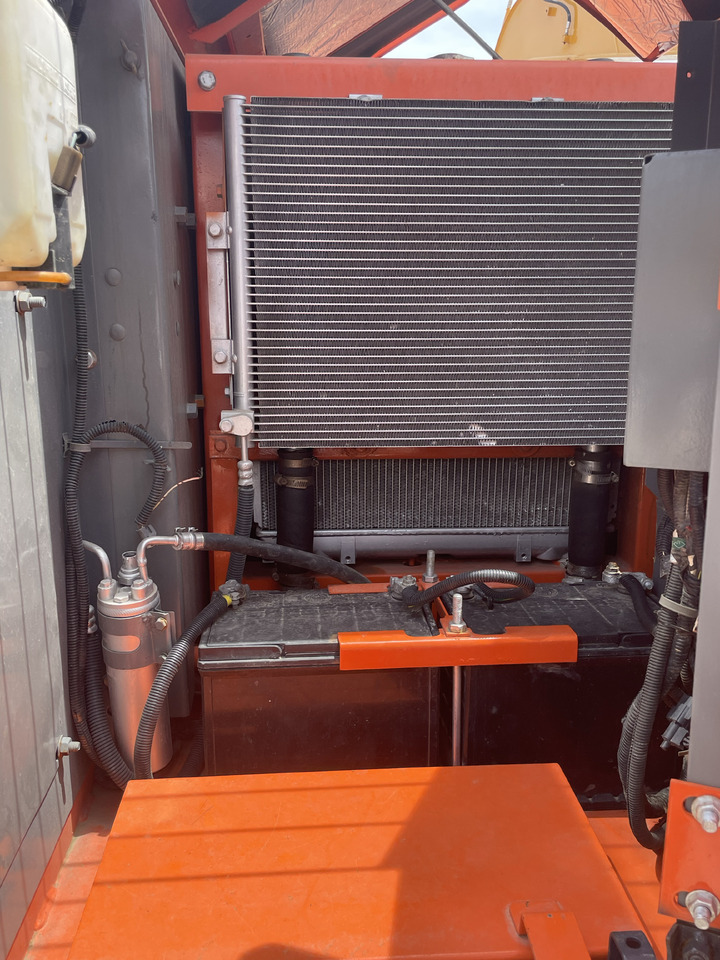 Hitachi ZX 70 - Lintekskavaator: pilt 5 Hitachi ZX 70 - Lintekskavaator: pilt 5