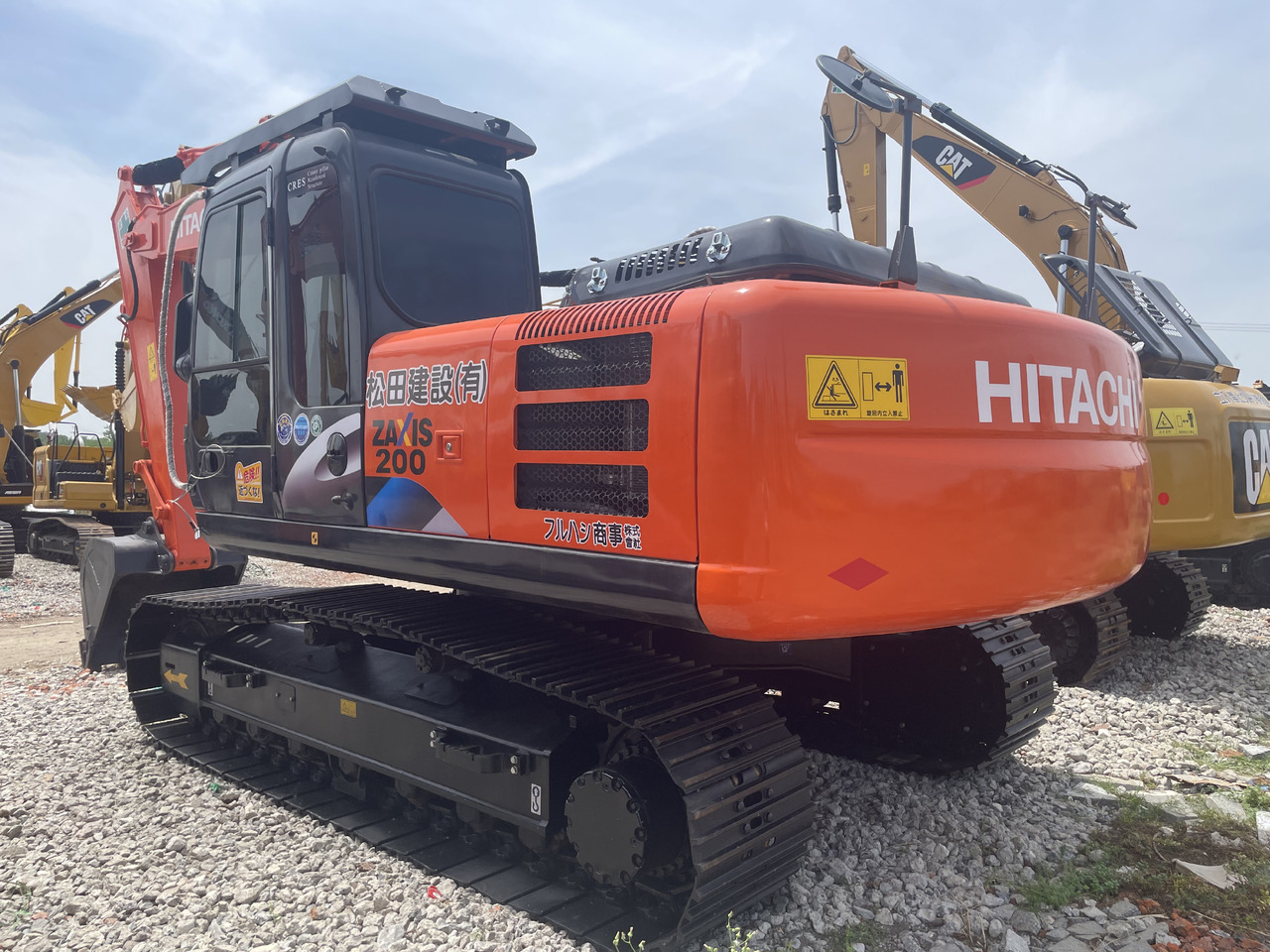 Hitachi ZX200 - Lintekskavaator: pilt 1 Hitachi ZX200 - Lintekskavaator: pilt 1