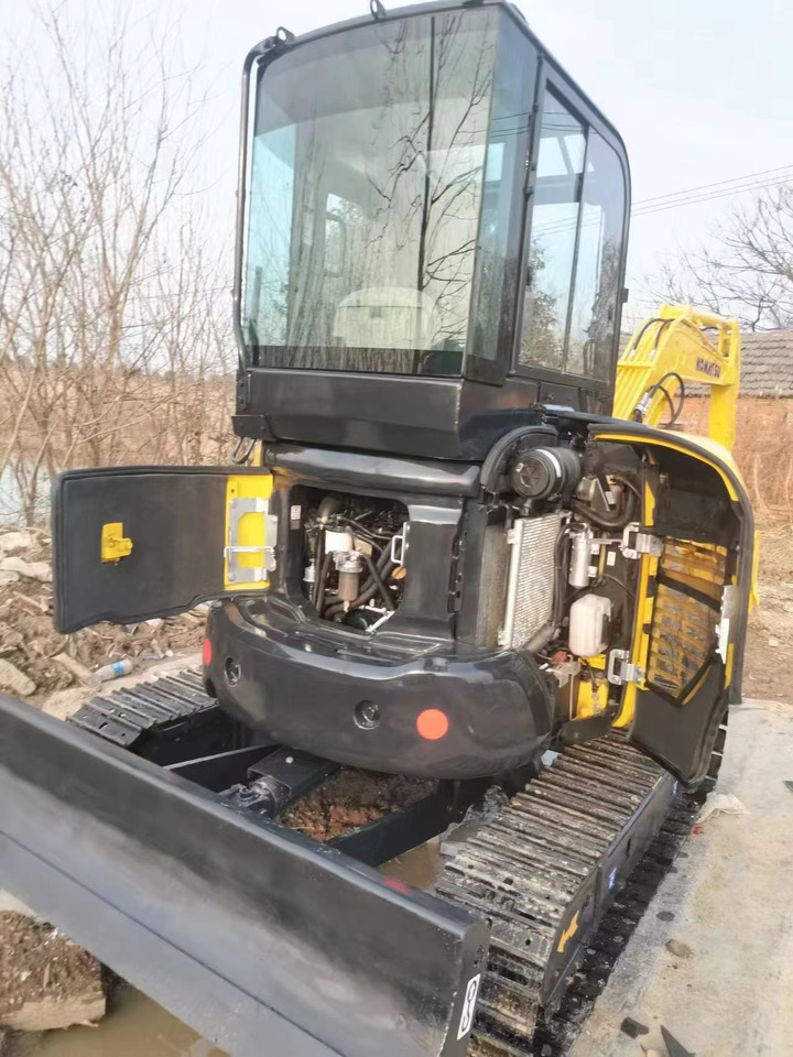 KOMATSU PC 35 MR - Miniekskavaator: pilt 4 KOMATSU PC 35 MR - Miniekskavaator: pilt 4