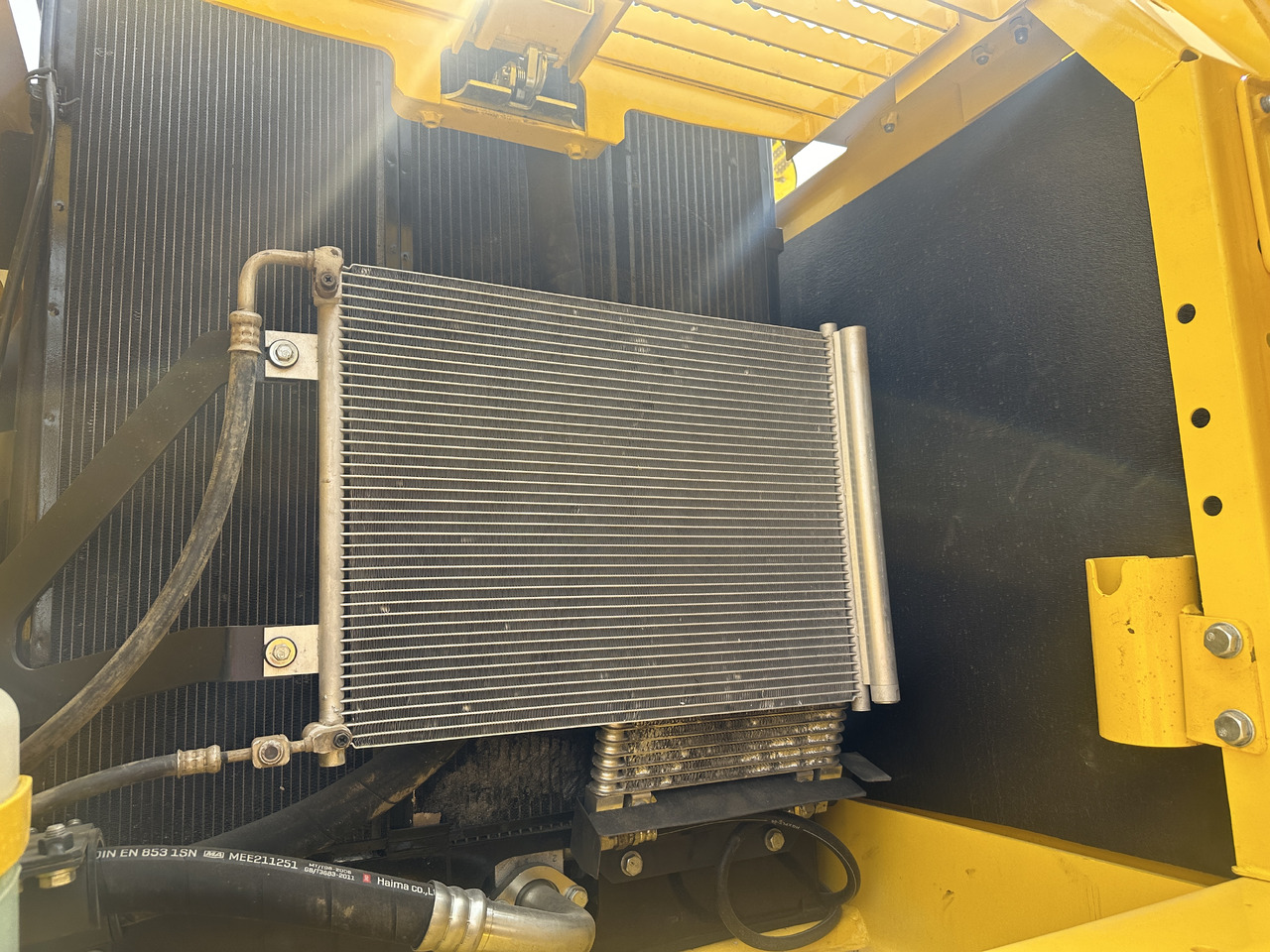 Komatsu PC 240 LC-8 - Lintekskavaator: pilt 4 Komatsu PC 240 LC-8 - Lintekskavaator: pilt 4