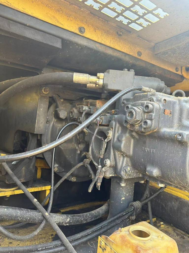 Komatsu PC 400-8 - Lintekskavaator: pilt 5 Komatsu PC 400-8 - Lintekskavaator: pilt 5