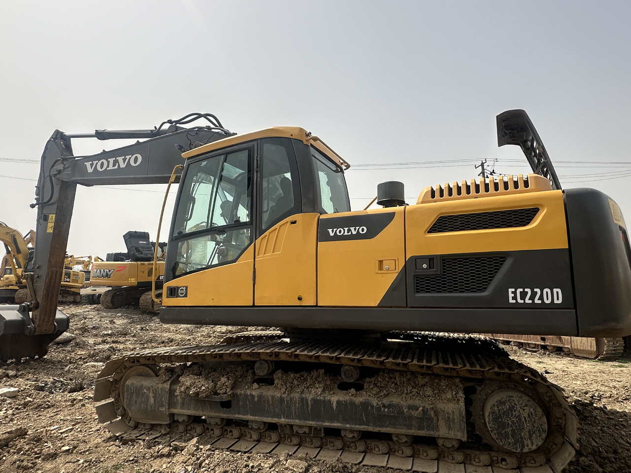 VOLVO EC220D - Lintekskavaator: pilt 1 VOLVO EC220D - Lintekskavaator: pilt 1