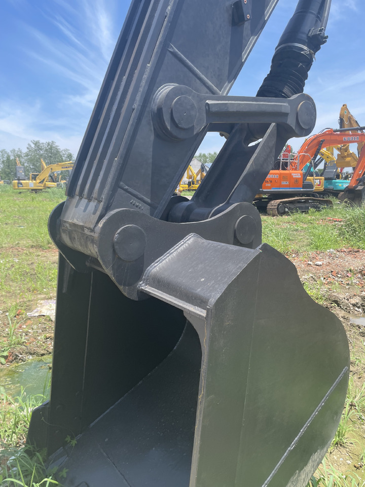 VOLVO EC240 - Lintekskavaator: pilt 4 VOLVO EC240 - Lintekskavaator: pilt 4