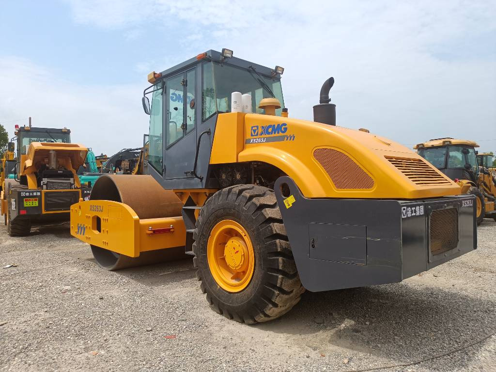 XCMG XS 263J - Tihendaja: pilt 4 XCMG XS 263J - Tihendaja: pilt 4