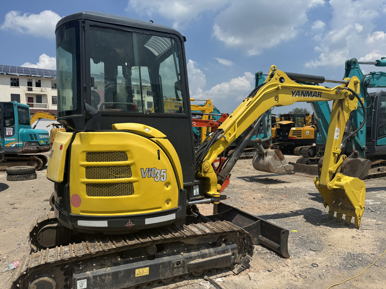 YANMAR VIO35-6 - Miniekskavaator: pilt 2 YANMAR VIO35-6 - Miniekskavaator: pilt 2