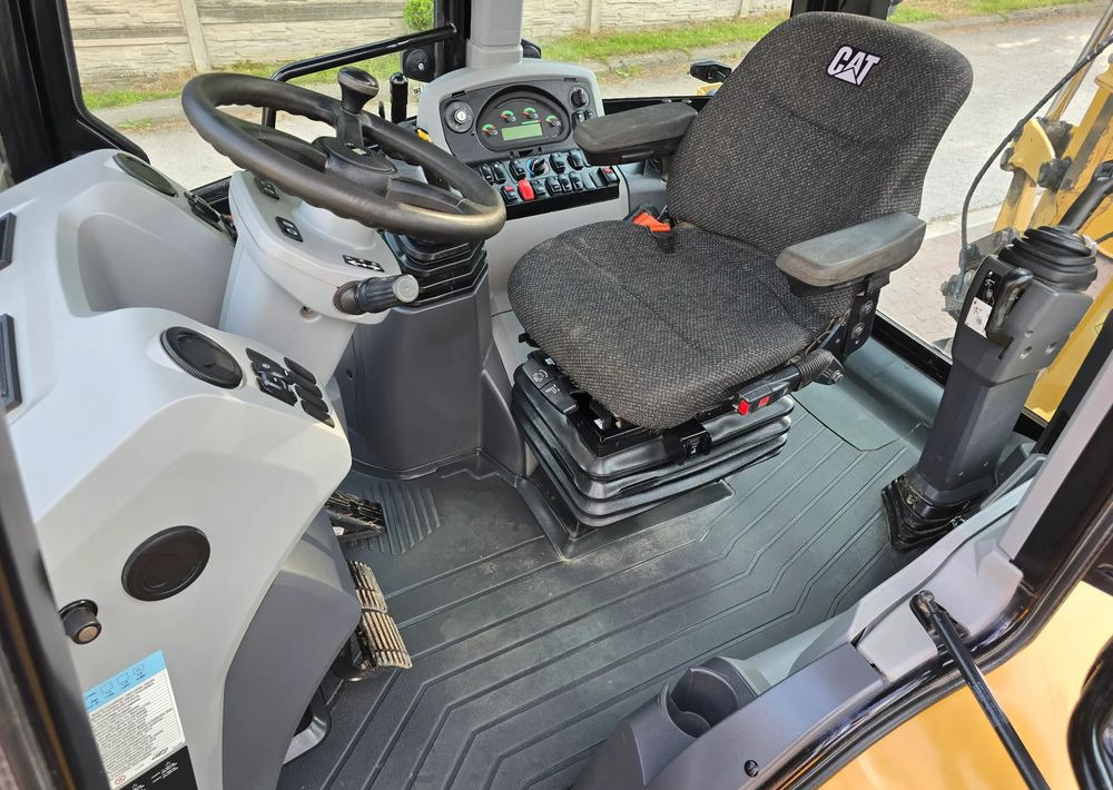 Caterpillar - Ekskavaator-laadur: pilt 3 Caterpillar - Ekskavaator-laadur: pilt 3
