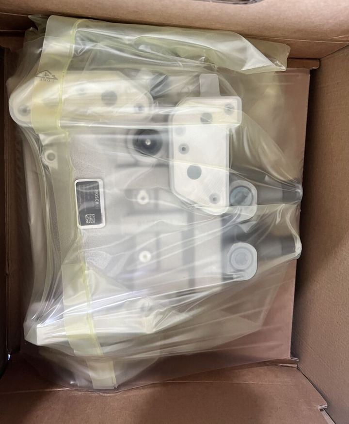 Bosch 2024 for Bosch Mercedes Trucks - Kütusepump - Veoauto: pilt 4 Bosch 2024 for Bosch Mercedes Trucks - Kütusepump - Veoauto: pilt 4