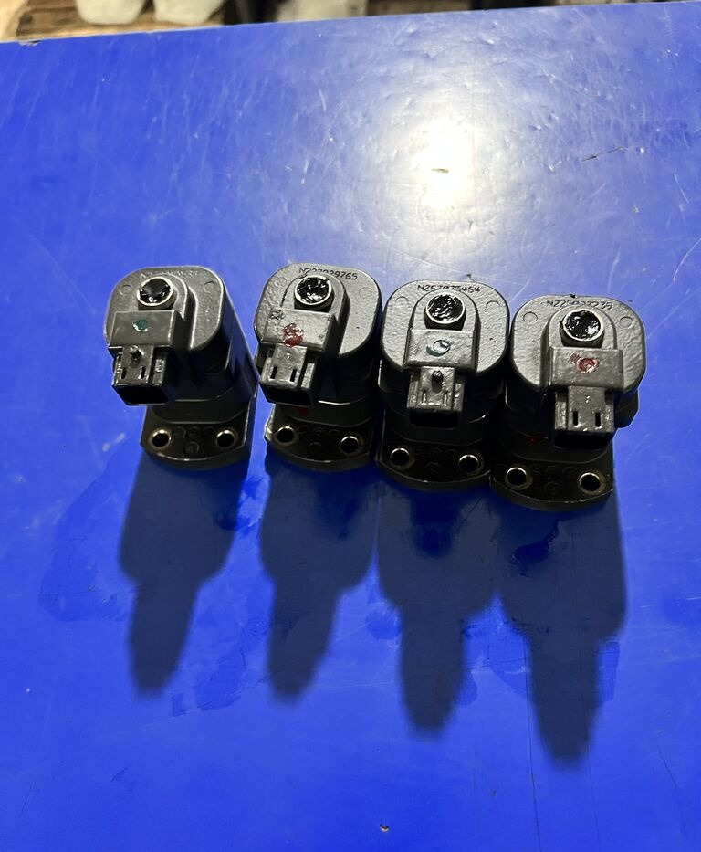 Selenoid (Bobin) Scania 208-2023 Cummins - Elektrisüsteem - Veoauto: pilt 2 Selenoid (Bobin) Scania 208-2023 Cummins - Elektrisüsteem - Veoauto: pilt 2