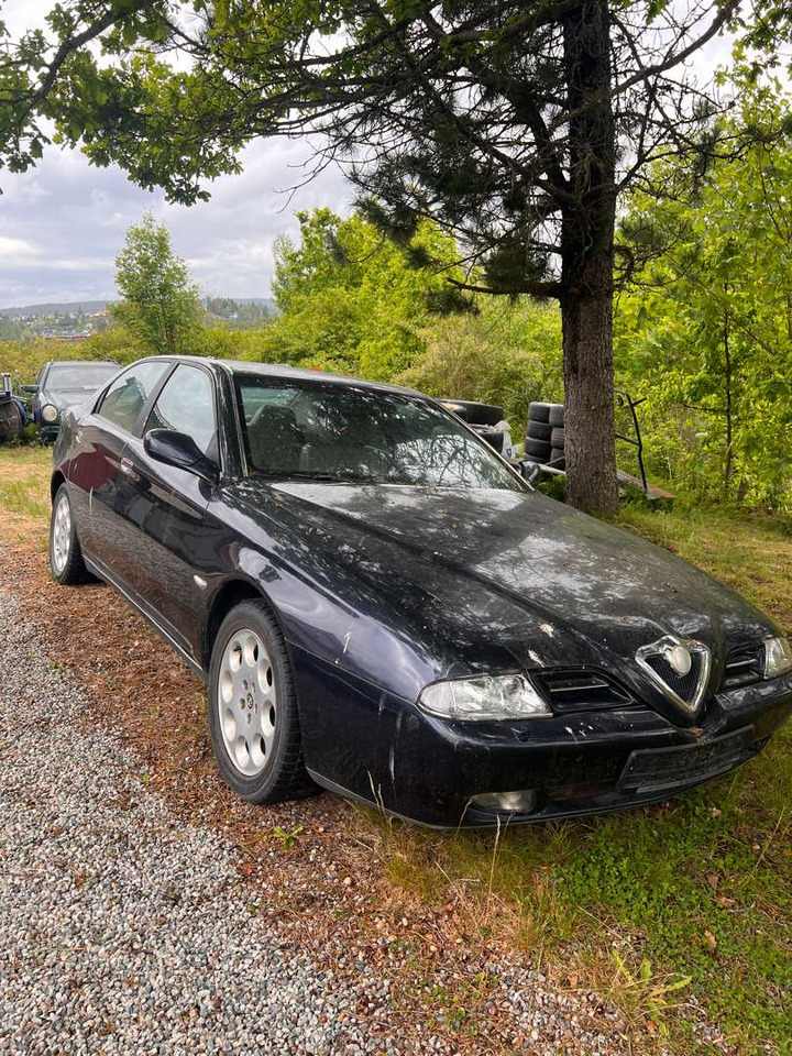 1999 Alfa Romeo 166 - Sedaan: pilt 1 1999 Alfa Romeo 166 - Sedaan: pilt 1
