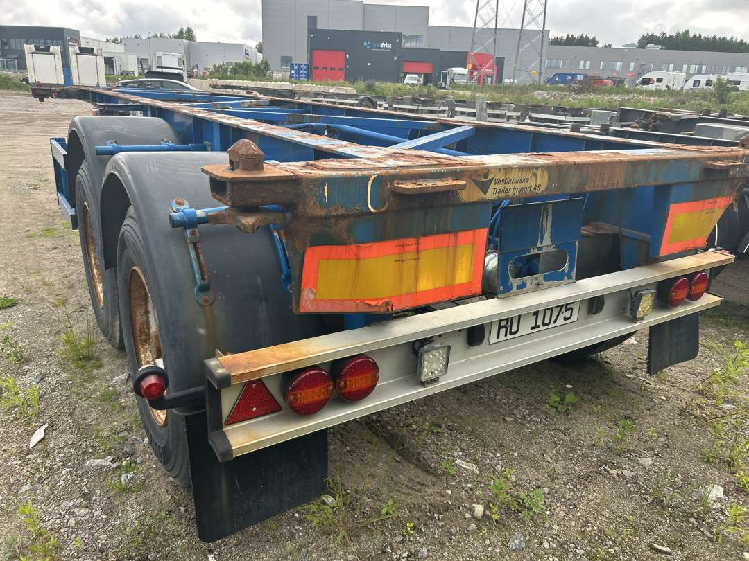 2004 Container-henger TURBO`HOET CONTAINERSEMITRAILER EU-godkjent - Konteinerveduk/ Tõstukiga poolhaagis: pilt 4 2004 Container-henger TURBO`HOET CONTAINERSEMITRAILER EU-godkjent - Konteinerveduk/ Tõstukiga poolhaagis: pilt 4