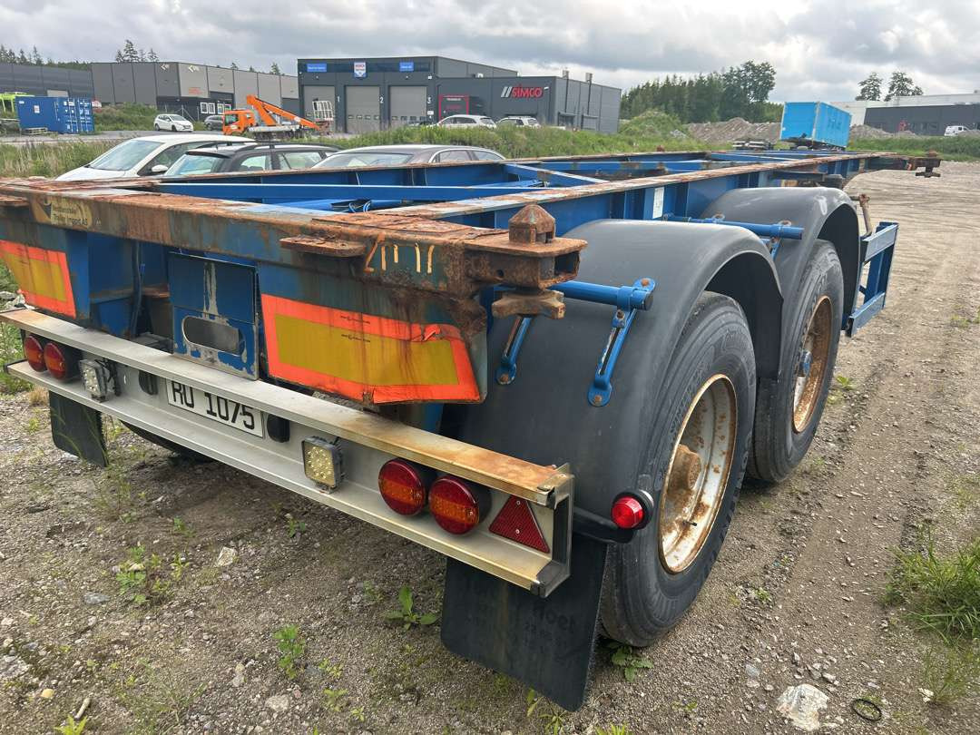 2004 Container-henger TURBO`HOET CONTAINERSEMITRAILER EU-godkjent - Konteinerveduk/ Tõstukiga poolhaagis: pilt 3 2004 Container-henger TURBO`HOET CONTAINERSEMITRAILER EU-godkjent - Konteinerveduk/ Tõstukiga poolhaagis: pilt 3