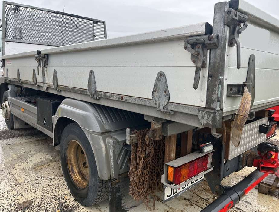 2004 Mercedes-Benz Tipp - EU-godkjent - Kallurauto: pilt 4 2004 Mercedes-Benz Tipp - EU-godkjent - Kallurauto: pilt 4