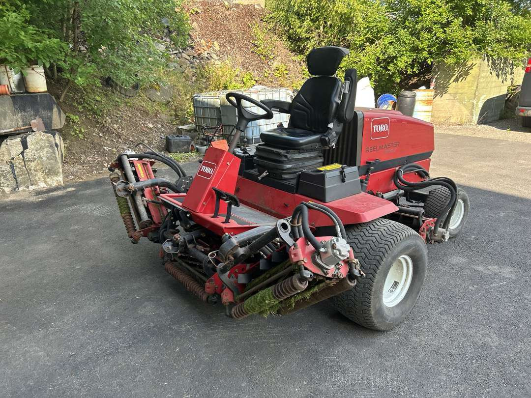 2006 sittegressklipper til golfbane - Muruniiduk: pilt 1 2006 sittegressklipper til golfbane - Muruniiduk: pilt 1