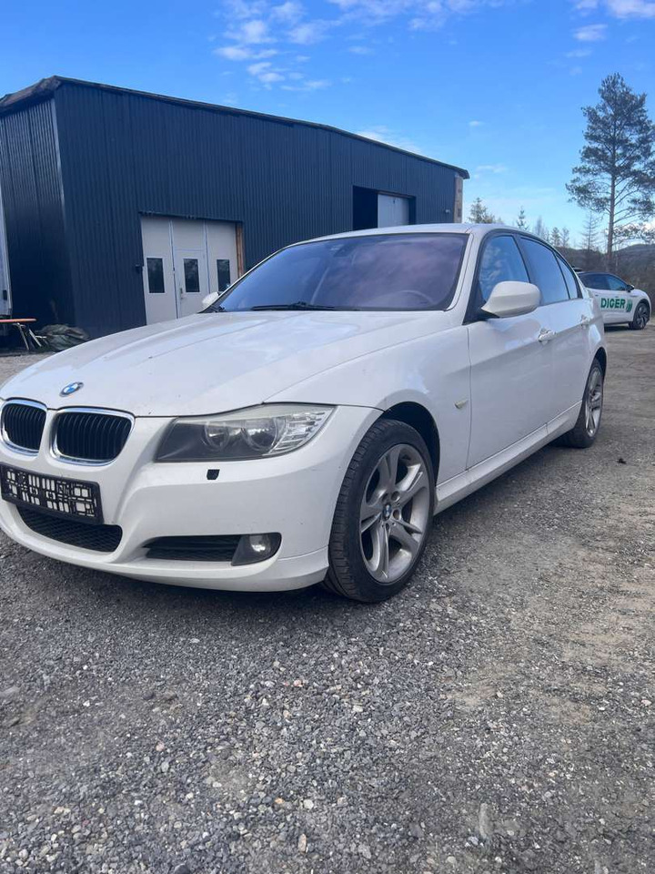 2009 BMW 316i Facelift (se mangellapp) - rep.-objekt - Sedaan: pilt 2 2009 BMW 316i Facelift (se mangellapp) - rep.-objekt - Sedaan: pilt 2