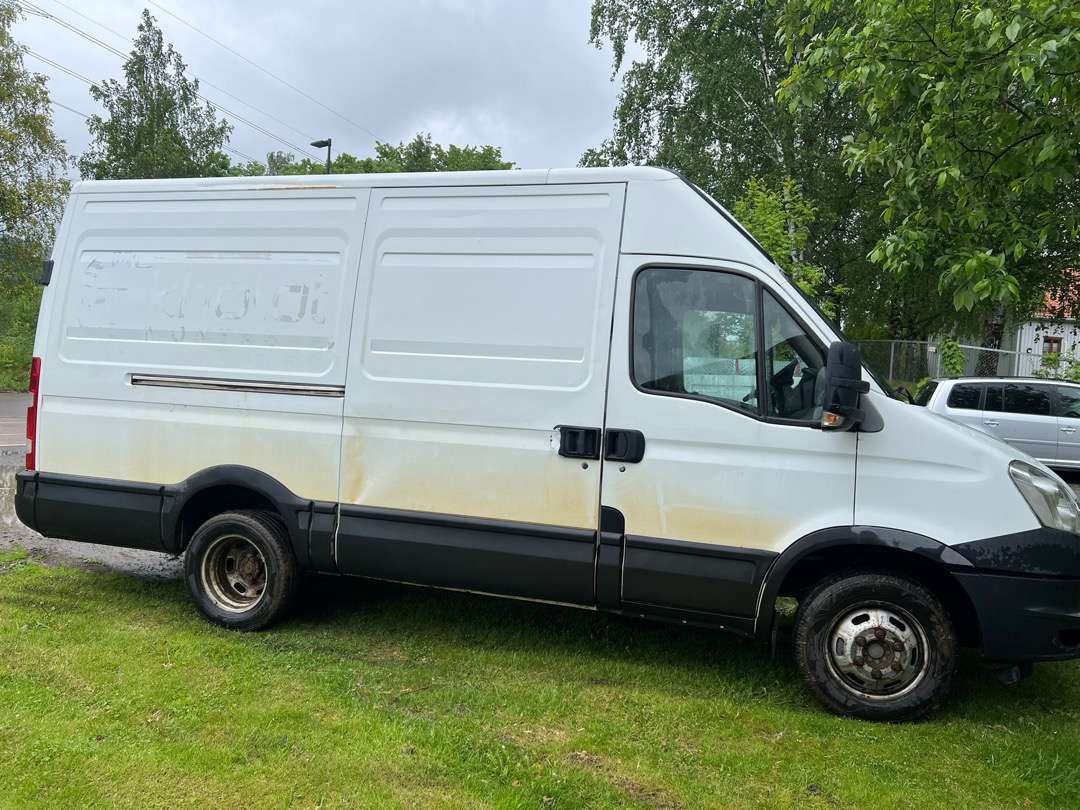 2014 Iveco Daily varebil//Grønne skilt//EU-GODKJENT - Kaubik: pilt 3 2014 Iveco Daily varebil//Grønne skilt//EU-GODKJENT - Kaubik: pilt 3