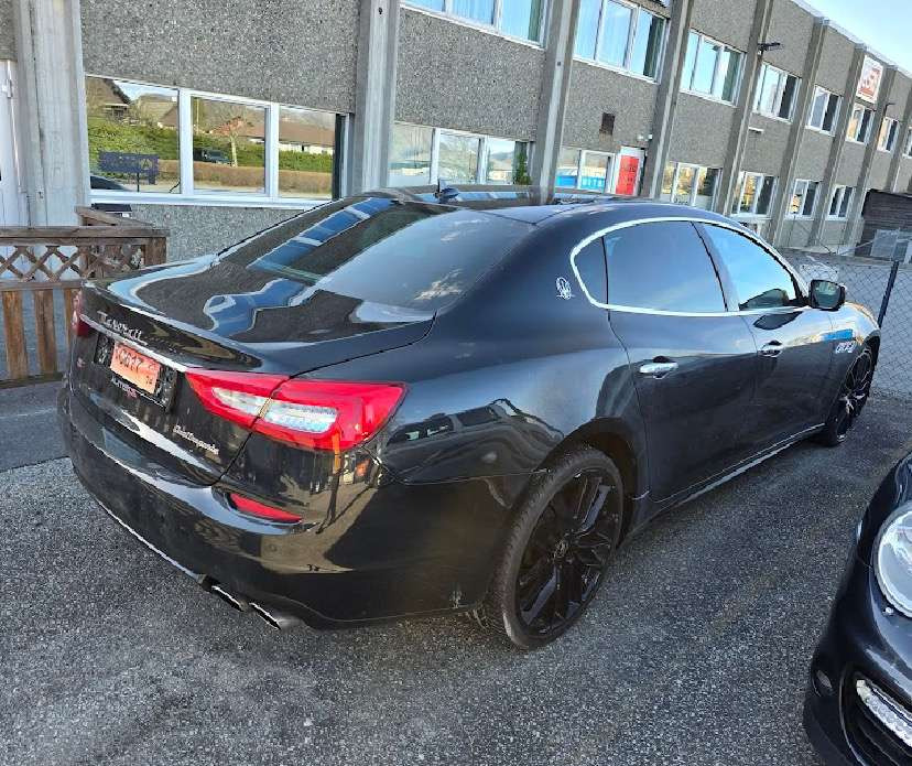 2014 Maserati Quattroporte S Q4 3.0L twin-turbo V6 // 411 hk // AWD // Automat - Sedaan: pilt 4 2014 Maserati Quattroporte S Q4 3.0L twin-turbo V6 // 411 hk // AWD // Automat - Sedaan: pilt 4