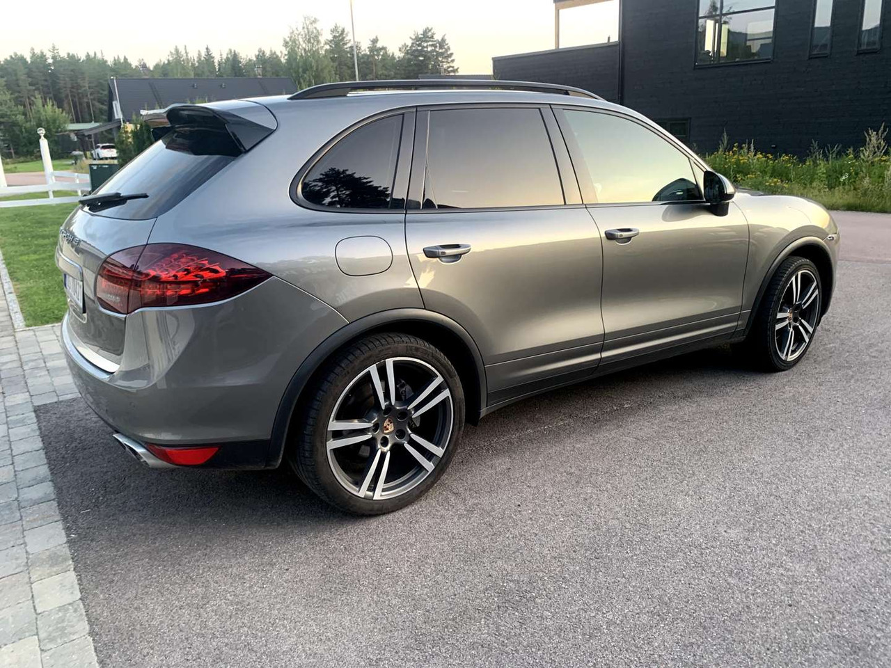 Maastur 2014 Porsche Cayenne Diesel Turbo look PASM: pilt 1