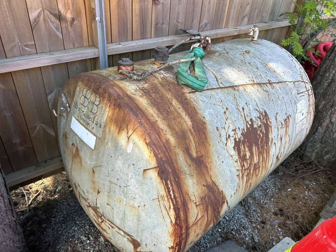 Diesel tank 1000 liter - Garaažiseadmed: pilt 2 Diesel tank 1000 liter - Garaažiseadmed: pilt 2