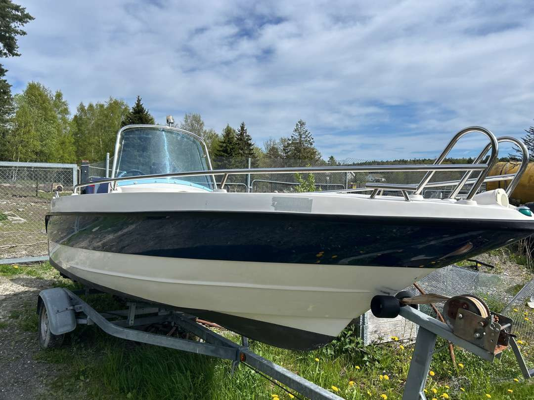 19 fots Båt Viksund Marlin 600 + båtmotor Suzuki 90 Hk - Muu seadmestik: pilt 2 19 fots Båt Viksund Marlin 600 + båtmotor Suzuki 90 Hk - Muu seadmestik: pilt 2