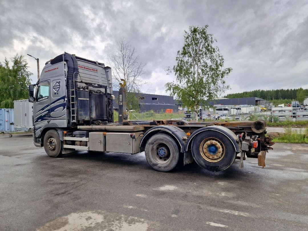Volvo FH6X2-Krokbil med hydraulisk brøyteutstyr - Konkstõstukiga veoauto: pilt 2 Volvo FH6X2-Krokbil med hydraulisk brøyteutstyr - Konkstõstukiga veoauto: pilt 2