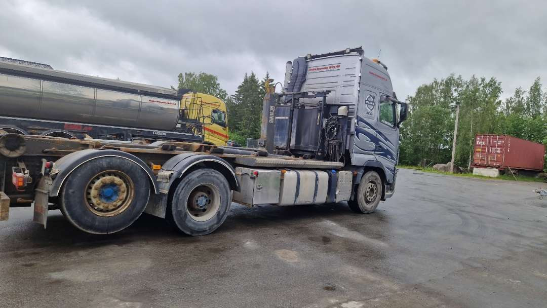 Volvo FH6X2-Krokbil med hydraulisk brøyteutstyr - Konkstõstukiga veoauto: pilt 3 Volvo FH6X2-Krokbil med hydraulisk brøyteutstyr - Konkstõstukiga veoauto: pilt 3