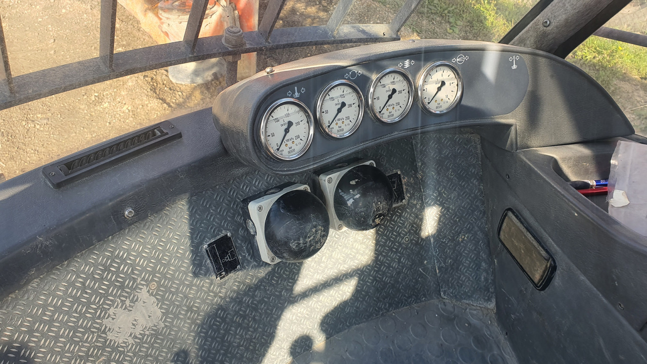 Puurimisplatvorm TAMROCK Pantera 1100: pilt 15 Puurimisplatvorm TAMROCK Pantera 1100: pilt 15