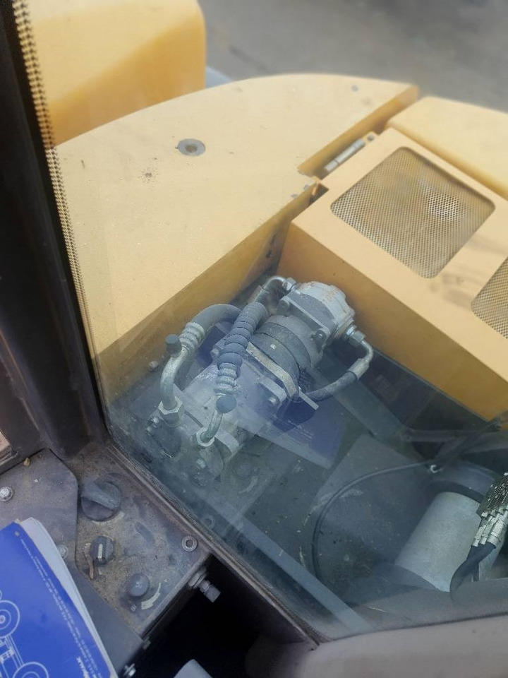 Ratastel ekskavaator Mecalac 12 M TX: pilt 9