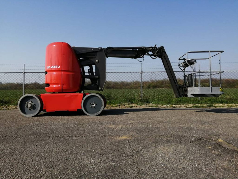 Manitou 120 AETJ3D - Liigendpoom: pilt 1 Manitou 120 AETJ3D - Liigendpoom: pilt 1