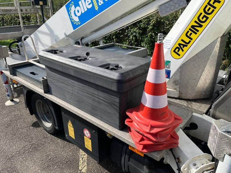 Palfinger P 260 B P260B - Veoautolt tõusev platvorm: pilt 4 Palfinger P 260 B P260B - Veoautolt tõusev platvorm: pilt 4