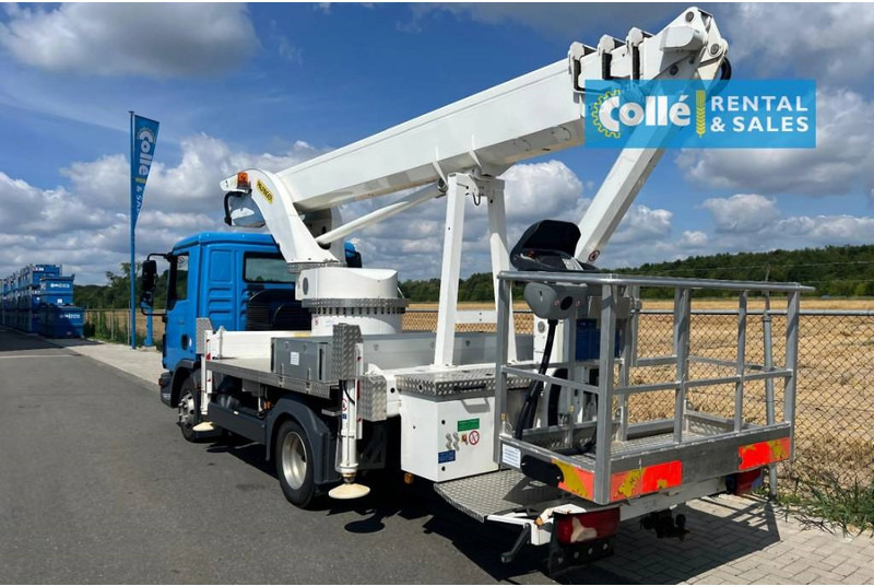 Palfinger P 300 KS | 2015 - Veoautolt tõusev platvorm: pilt 5 Palfinger P 300 KS | 2015 - Veoautolt tõusev platvorm: pilt 5