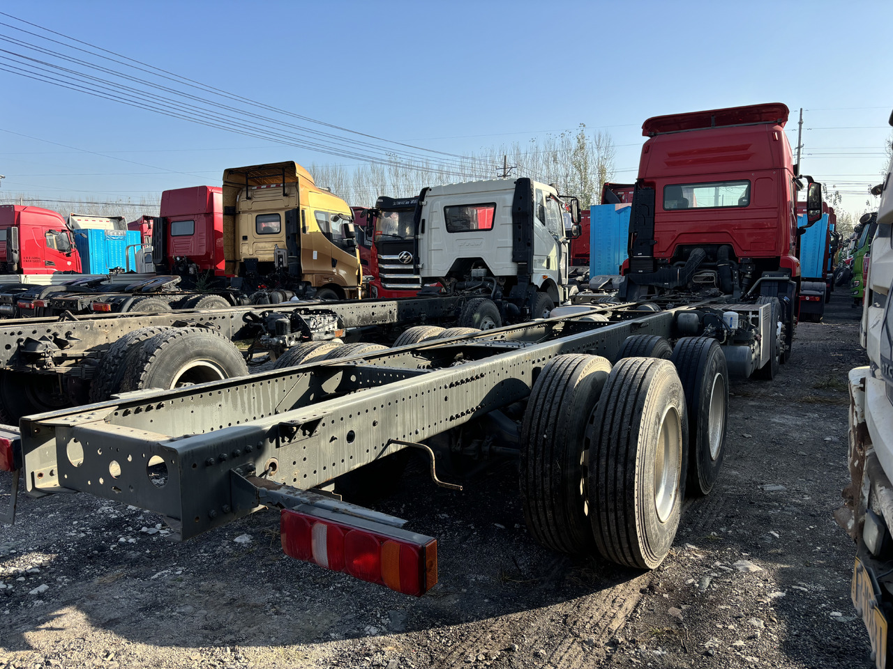 SINOTRUCK HAOHAN N7 - Sadulveok: pilt 3 SINOTRUCK HAOHAN N7 - Sadulveok: pilt 3