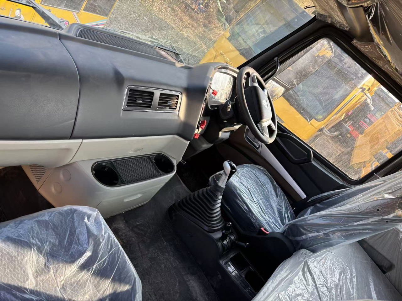 SINOTRUCK HOWO - Sadulveok: pilt 4 SINOTRUCK HOWO - Sadulveok: pilt 4