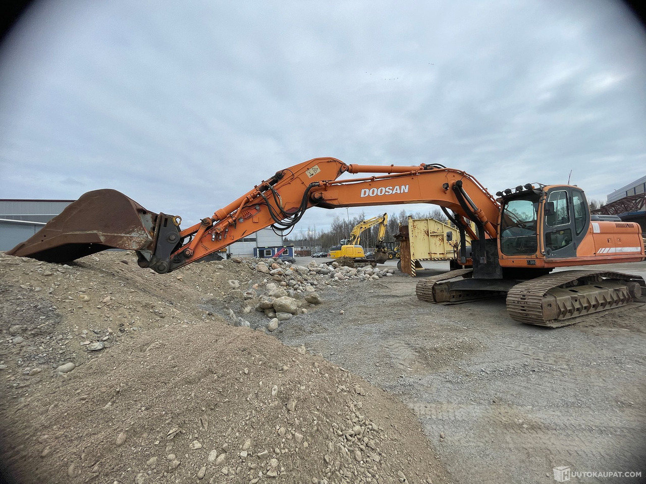 Doosan DX 255 LC, 2007 Kaivinkone, Tampere - Lintekskavaator: pilt 1 Doosan DX 255 LC, 2007 Kaivinkone, Tampere - Lintekskavaator: pilt 1