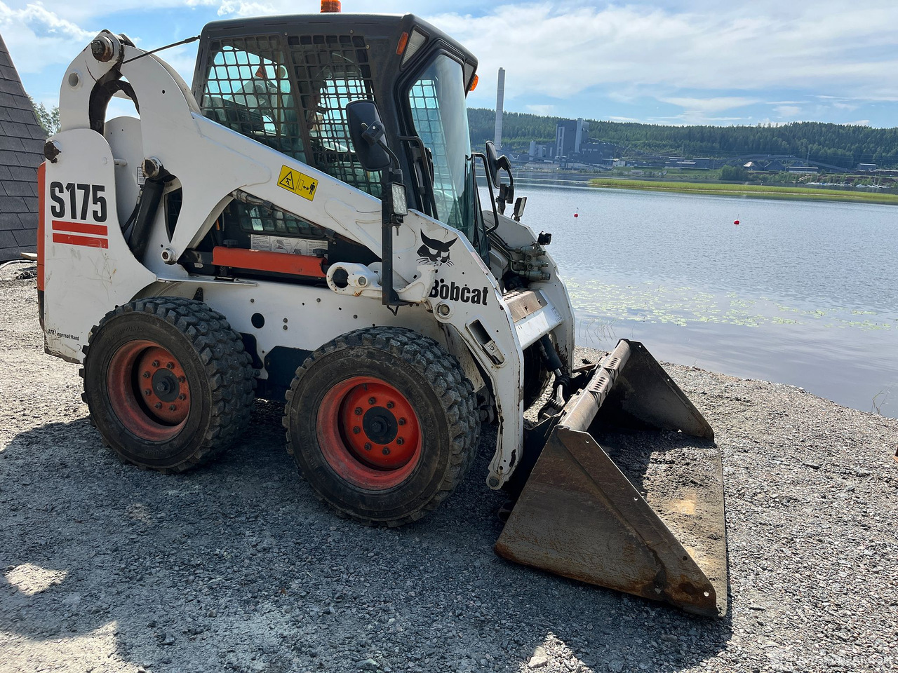 Bobcat S 175, 2005 pienillä tunneilla ja työlaitteilla, Jyväskylä - Ehitusmasinad: pilt 2 Bobcat S 175, 2005 pienillä tunneilla ja työlaitteilla, Jyväskylä - Ehitusmasinad: pilt 2