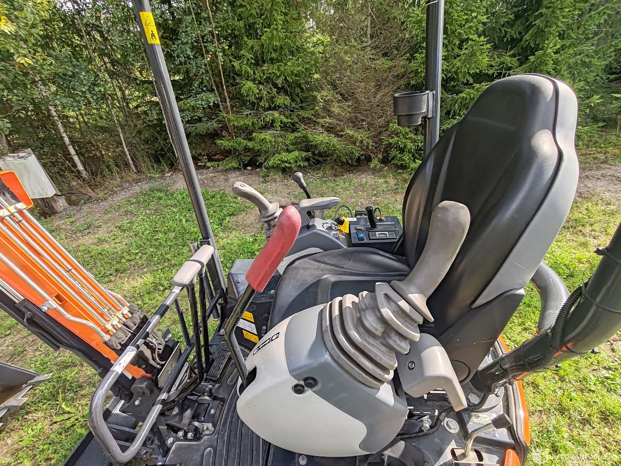 Hitachi ZX19U, reilu 90H ajettu, 2016., Eurajoki liising Hitachi ZX19U, reilu 90H ajettu, 2016., Eurajoki: pilt 16