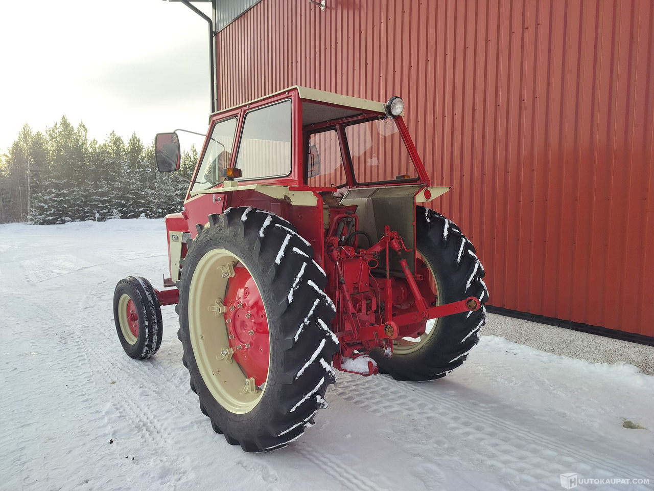 International 724, Oulu - Traktor: pilt 5 International 724, Oulu - Traktor: pilt 5