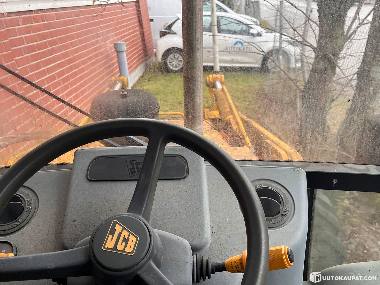 JCB 2CX-4X4/192, backhoe loader, 2001, Helsinki liising JCB 2CX-4X4/192, backhoe loader, 2001, Helsinki: pilt 17 JCB 2CX-4X4/192, backhoe loader, 2001, Helsinki liising JCB 2CX-4X4/192, backhoe loader, 2001, Helsinki: pilt 17