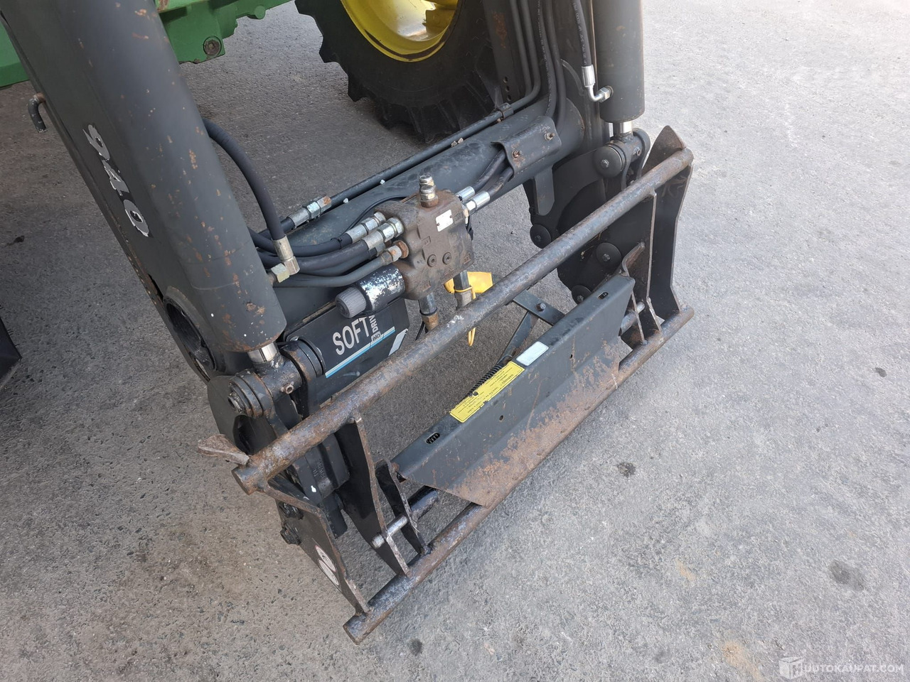 John Deere 6400, 1997 Traktori, Sis alv 25,5%, Nurmijärvi - Traktor: pilt 5 John Deere 6400, 1997 Traktori, Sis alv 25,5%, Nurmijärvi - Traktor: pilt 5