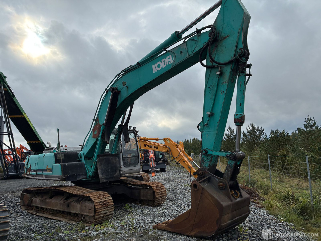 Kobelco SK330LC-6E, 2002, 18 900 h Kaivinkone WTK, Lempäälä - Lintekskavaator: pilt 1 Kobelco SK330LC-6E, 2002, 18 900 h Kaivinkone WTK, Lempäälä - Lintekskavaator: pilt 1