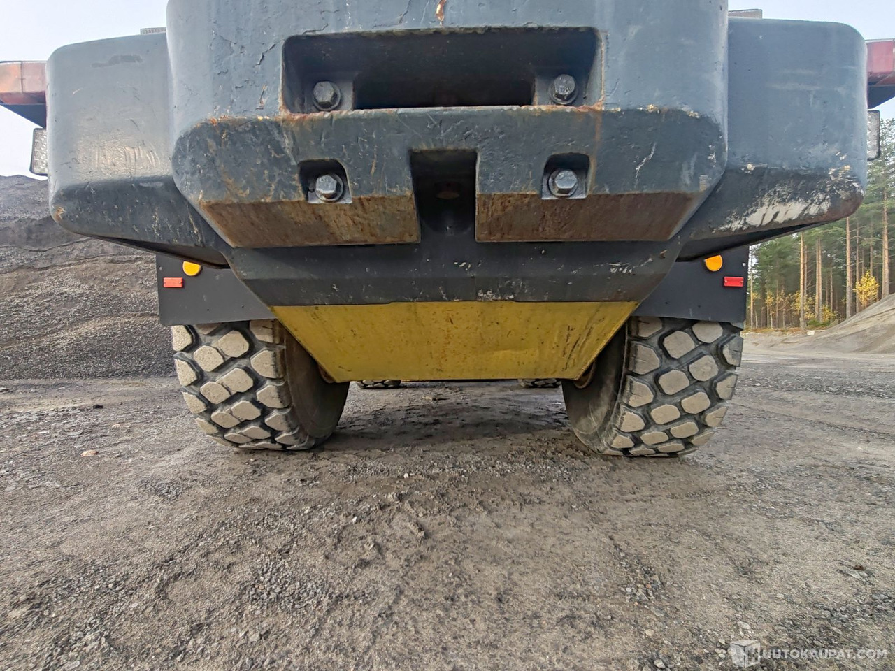 Rataslaadur Komatsu WA380-3H pyöräkuormaaja, 1995, Alajärvi: pilt 13 Rataslaadur Komatsu WA380-3H pyöräkuormaaja, 1995, Alajärvi: pilt 13